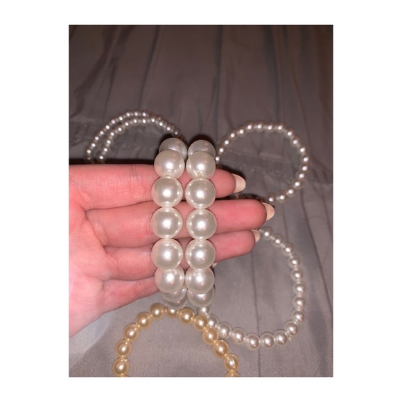 SOLD - Various Sizes Pearl Bracelets - Picture 3 of 5